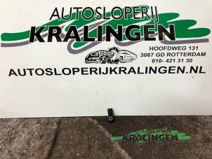 Używane Czujnik spalania stukowego Volkswagen Golf VI (5K1) 1.2 TSI BlueMotion Cena € 25,00 Procedura marży oferowane przez Autosloperij Kralingen B.V.