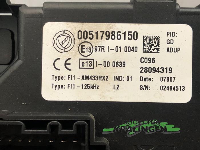 Fuse box Fiat Punto II 00517986150 DELPHI
