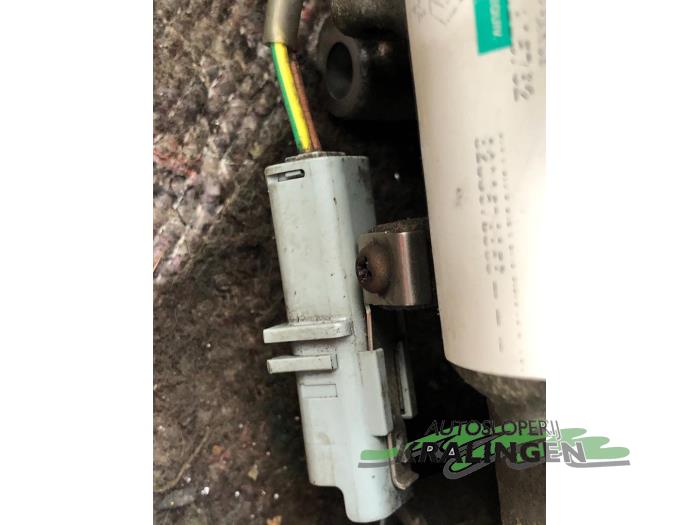 Air conditioning pump Renault Clio III 1.2 16V TCe 100 8200578856