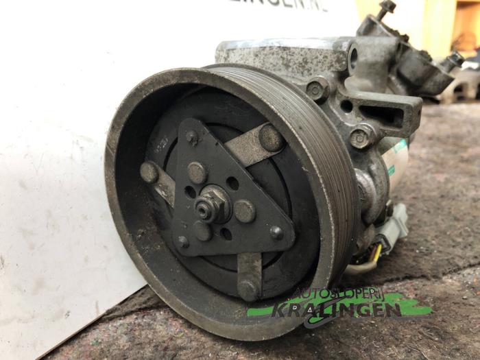 Air conditioning pump Renault Clio III 1.2 16V TCe 100 8200578856