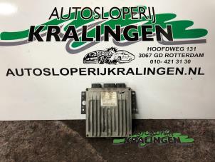 Usados Ordenador de gestión de motor Renault Kangoo Pick-up (FC) 1.5 dCi 65 Precio € 100,00 Norma de margen ofrecido por Autosloperij Kralingen B.V.