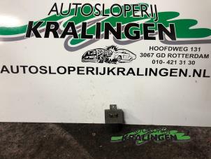 Usagé Relais préchauffage Volvo S40 (VS) 1.9 D 102 Prix € 25,00 Règlement à la marge proposé par Autosloperij Kralingen B.V.