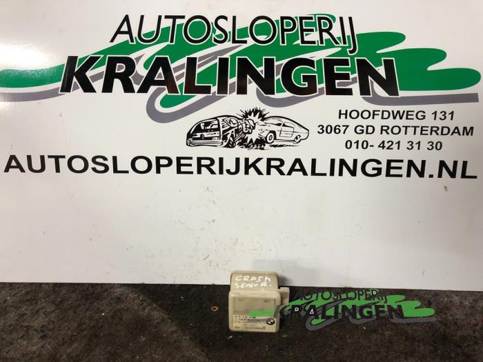 Begagnade Fotgängarkrocksensor BMW 5 serie (E39) 520i 24V Pris € 50,00 Marginaltabell erbjuds av Autosloperij Kralingen B.V.