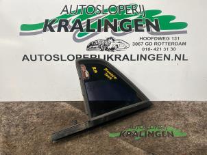 Usagé Vitre triangulaire arrière droite Ford Mondeo III 2.0 TDCi/TDDi 115 16V Prix € 50,00 Règlement à la marge proposé par Autosloperij Kralingen B.V.