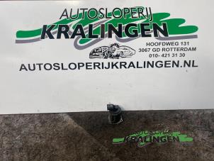 Used EGR valve Opel Combo Tour (Corsa C) 1.3 CDTI 16V Price € 25,00 Margin scheme offered by Autosloperij Kralingen B.V.
