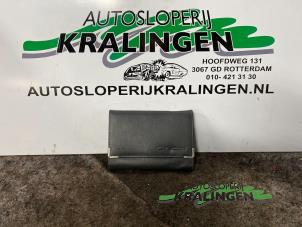 Używane Instrukcja Opel Vivaro 2.0 CDTI Cena € 25,00 Procedura marży oferowane przez Autosloperij Kralingen B.V.