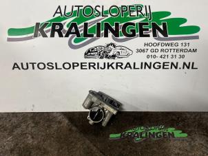 Used Throttle body Mercedes SLK (R170) 2.3 230 K 16V Price € 100,00 Margin scheme offered by Autosloperij Kralingen B.V.