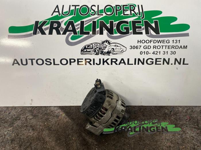 Gebrauchte Dynamo Mercedes SLK (R170) 2.3 230 K 16V Preis € 50,00 Margenregelung angeboten von Autosloperij Kralingen B.V.