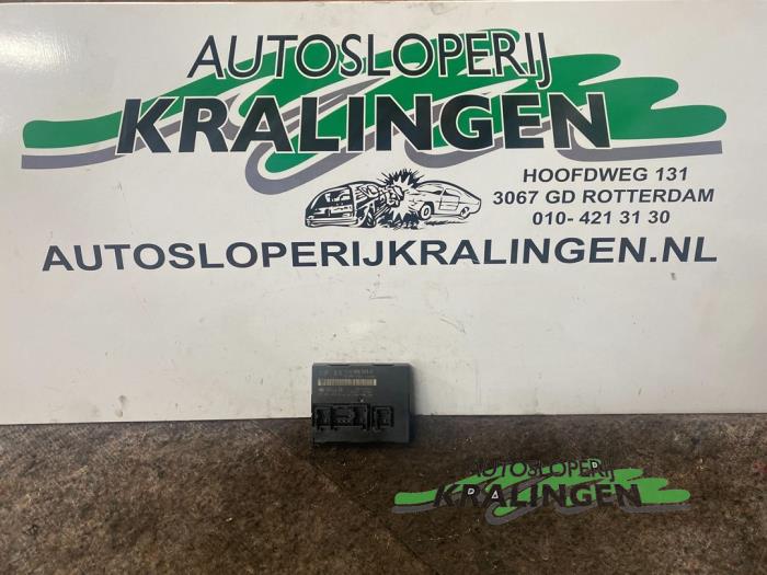 Begagnade Komfortmodul Volkswagen Golf V (1K1) 1.9 TDI Pris € 50,00 Marginaltabell erbjuds av Autosloperij Kralingen B.V.