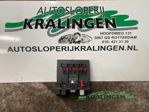 Używane Skrzynka bezpieczników Volkswagen Golf V (1K1) 1.4 16V Cena € 50,00 Procedura marży oferowane przez Autosloperij Kralingen B.V.