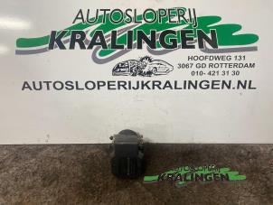 Używane Pompa ABS Kia Rio II (DE) 1.4 16V Cena € 100,00 Procedura marży oferowane przez Autosloperij Kralingen B.V.