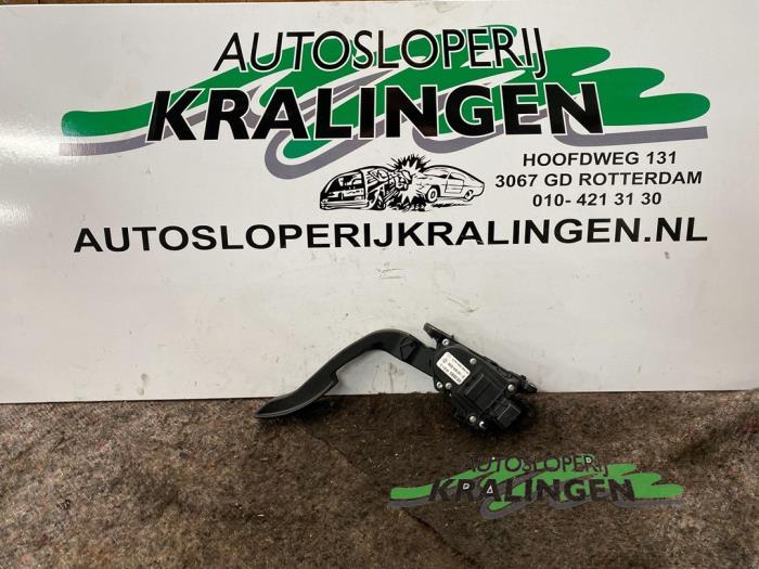 Gebrauchte Gaspedalposition Sensor Renault Twingo II (CN) 1.2 Preis € 50,00 Margenregelung angeboten von Autosloperij Kralingen B.V.