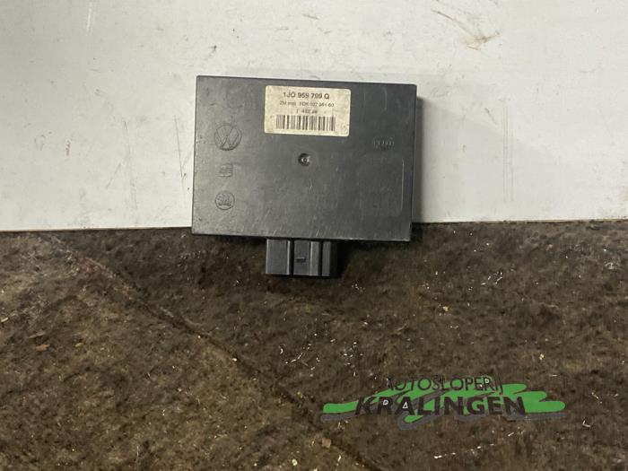 Comfort Module Comfort Module Volkswagen Golf IV Variant 2.0 - 1J0959799Q HELLA