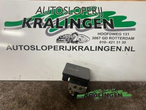 Usagé Pompe ABS Volkswagen Golf V (1K1) 2.0 TDI 16V Prix € 100,00 Règlement à la marge proposé par Autosloperij Kralingen B.V.