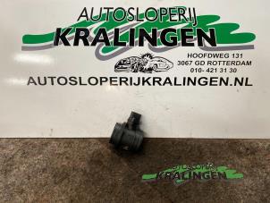 Używane Czujnik masy powietrza Volkswagen Golf IV (1J1) 1.9 TDI 100 Cena € 25,00 Procedura marży oferowane przez Autosloperij Kralingen B.V.