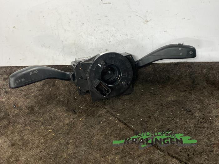 Steering column stalk from a Seat Ibiza III (6L1) 1.4 16V 100 2004