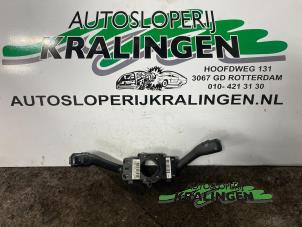 Usagé Commodo d'essuie glace Audi A2 (8Z0) 1.4 TDI Prix € 50,00 Règlement à la marge proposé par Autosloperij Kralingen B.V.