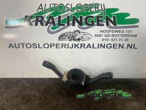 Usagé Commodo d'essuie glace Volkswagen Golf IV (1J1) 1.4 16V Prix € 40,00 Règlement à la marge proposé par Autosloperij Kralingen B.V.