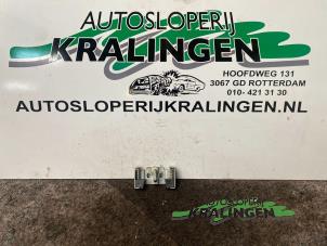 Used Boot lid lock mechanism Volkswagen Fox (5Z) 1.4 16V Price € 25,00 Margin scheme offered by Autosloperij Kralingen B.V.
