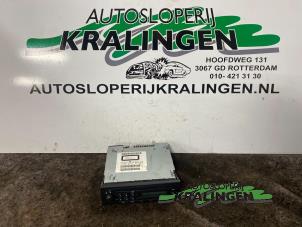 Usados Reproductor de CD y radio Renault Twingo II (CN) 1.2 Precio € 100,00 Norma de margen ofrecido por Autosloperij Kralingen B.V.