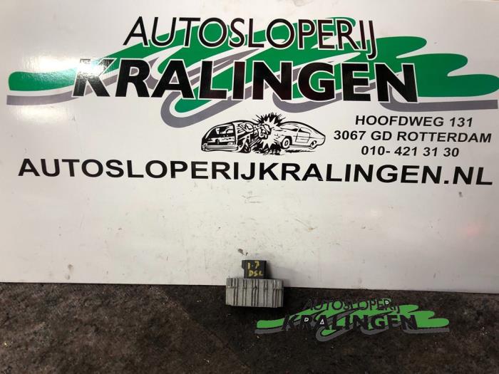 Gebrauchte Vorglührelais Opel Astra G (F08/48) 1.7 DTI 16V Eco4 Preis € 25,00 Margenregelung angeboten von Autosloperij Kralingen B.V.