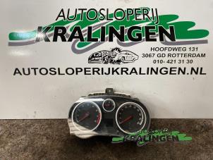 Usados Cuentakilómetros Opel Corsa D 1.2 16V Precio € 100,00 Norma de margen ofrecido por Autosloperij Kralingen B.V.