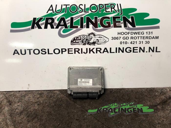 Used Engine management computer Volkswagen Passat Variant (3B6) 2.0 Price € 49,98 Margin scheme offered by Autosloperij Kralingen B.V.