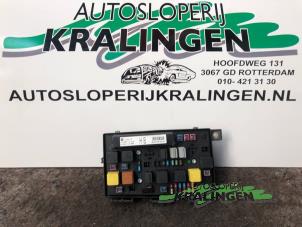 Usados Caja de fusibles Opel Astra H GTC (L08) 1.8 16V Precio € 50,00 Norma de margen ofrecido por Autosloperij Kralingen B.V.