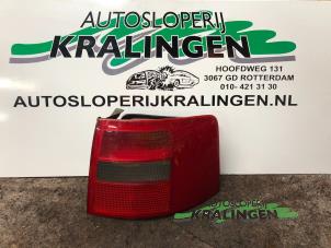 Gebrauchte Rücklicht rechts Audi A6 Avant (C5) 2.5 TDI V6 24V Preis € 50,00 Margenregelung angeboten von Autosloperij Kralingen B.V.
