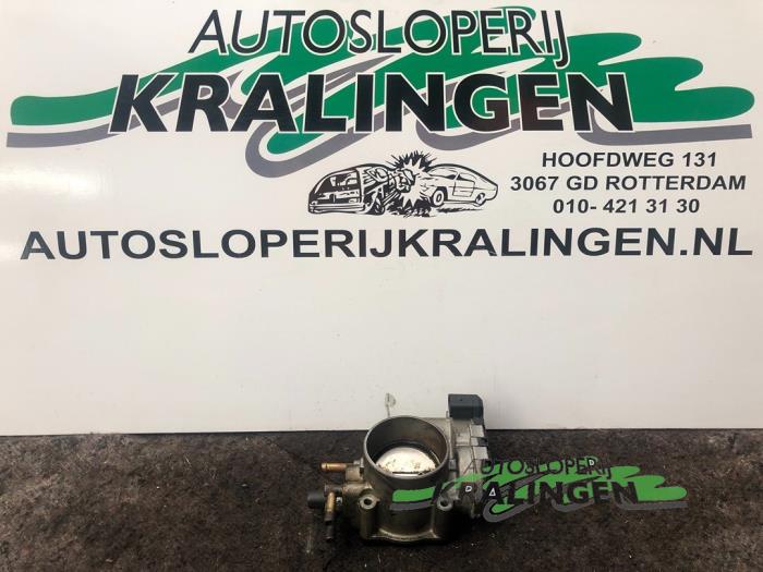 Usagé Boitier papillon Audi A6 Quattro (C5) 2.8 V6 30V Prix € 50,00 Règlement à la marge proposé par Autosloperij Kralingen B.V.