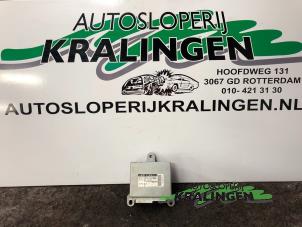 Usagé Ordinateur direction assistée Peugeot 107 1.0 12V Prix € 50,00 Règlement à la marge proposé par Autosloperij Kralingen B.V.