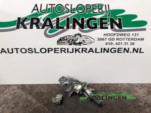 Gebrauchte Zündschloss + Schlüssel Opel Astra H (L48) 1.7 CDTi 16V Preis € 100,00 Margenregelung angeboten von Autosloperij Kralingen B.V.