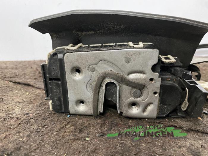 Rear door lock mechanism 4door, left Mercedes C 1.8 C200K 16V