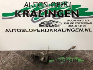Used Rear brake calliper, left Toyota Avensis Wagon (T25/B1E) 2.2 D-4D 16V Price € 50,00 Margin scheme offered by Autosloperij Kralingen B.V.