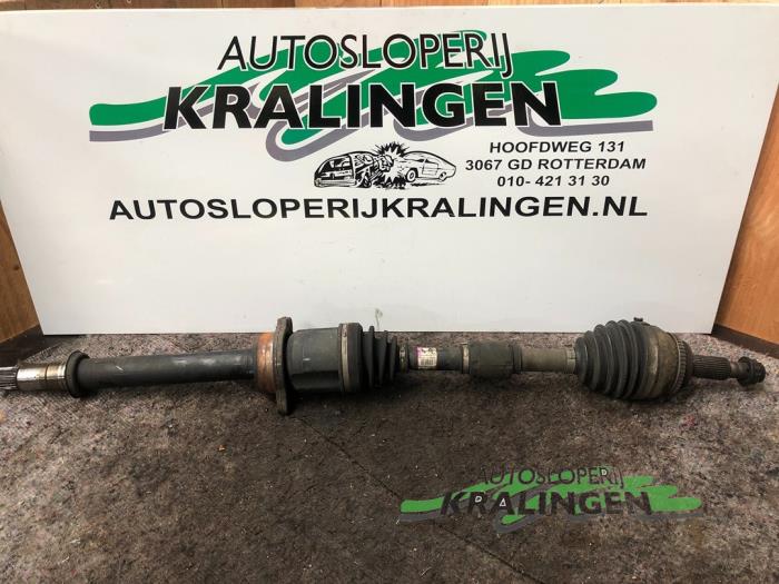Begagnade Stötdämpare, höger fram Toyota Avensis Wagon (T25/B1E) 2.2 D-4D 16V Pris € 50,00 Marginaltabell erbjuds av Autosloperij Kralingen B.V.