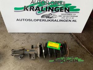 Begagnade Stötdämparstång, höger fram Ford Mondeo V Wagon 1.5 TDCi Pris € 75,00 Marginaltabell erbjuds av Autosloperij Kralingen B.V.