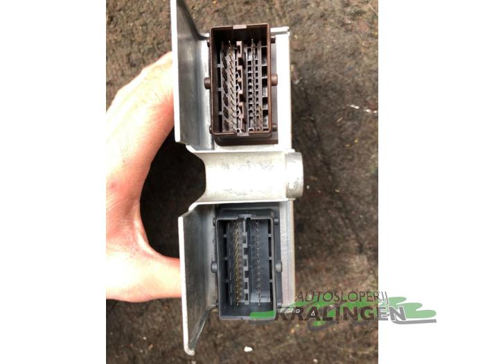 Airbag Module Opel Corsa D 1.3 CDTi 16V ecoFLEX 13262360