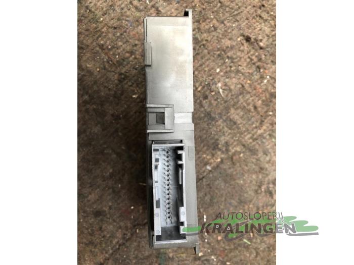 Begagnade Bluetooth-modul Opel Corsa D 1.3 CDTi 16V ecoFLEX Pris € 50,00 Marginaltabell erbjuds av Autosloperij Kralingen B.V.