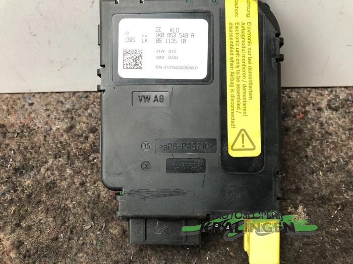 Steering column module Volkswagen Golf V 1.6 FSI 16V 61696