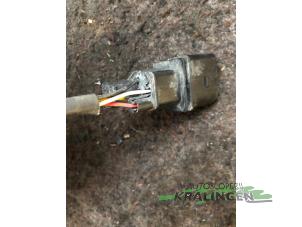 Sonda lambda z Volkswagen Golf V (1K1) 1.6 FSI 16V 2004