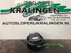 Używane Silnik wentylatora nagrzewnicy Volvo C70 (MC) 2.4 20V Cena € 70,00 Procedura marży oferowane przez Autosloperij Kralingen B.V.