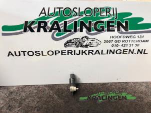 Gebrauchte Scheibensprüherpumpe vorne Volkswagen Up! (121) 1.0 12V 60 Preis € 25,00 Margenregelung angeboten von Autosloperij Kralingen B.V.