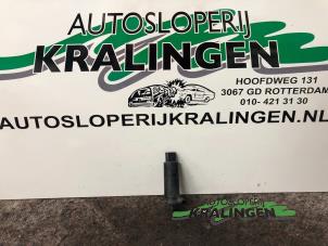Usagé Buse phare Volkswagen Golf VI (5K1) Prix € 25,00 Règlement à la marge proposé par Autosloperij Kralingen B.V.