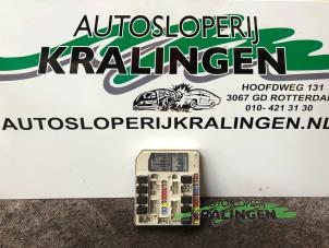 Usagé Boîte à fusibles Nissan Note (E11) 1.5 dCi 86 Prix € 50,00 Règlement à la marge proposé par Autosloperij Kralingen B.V.