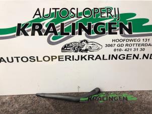 Used Rear wiper arm Mitsubishi Colt (Z2/Z3) 1.3 16V Price € 25,00 Margin scheme offered by Autosloperij Kralingen B.V.