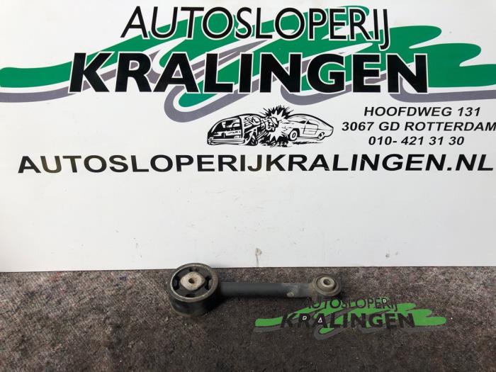 Used Engine mount Mitsubishi Colt (Z2/Z3) 1.3 16V Price € 50,00 Margin scheme offered by Autosloperij Kralingen B.V.
