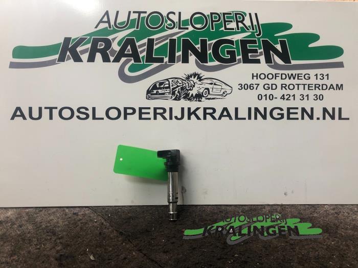 Usagé Broche bobine Volkswagen Golf V (1K1) 1.6 FSI 16V Prix € 19,99 Règlement à la marge proposé par Autosloperij Kralingen B.V.
