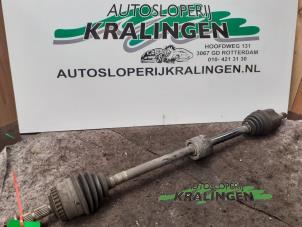 Usagé Arbre de transmission avant droit Opel Combo (Corsa C) 1.3 CDTI 16V Prix € 50,00 Règlement à la marge proposé par Autosloperij Kralingen B.V.