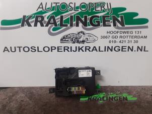 Usagé Boîte à fusibles Opel Corsa D 1.3 CDTi 16V ecoFLEX Prix € 100,00 Règlement à la marge proposé par Autosloperij Kralingen B.V.