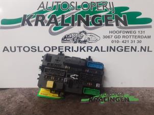 Used Fuse box Opel Astra H (L48) 1.6 16V Twinport Price € 100,00 Margin scheme offered by Autosloperij Kralingen B.V.
